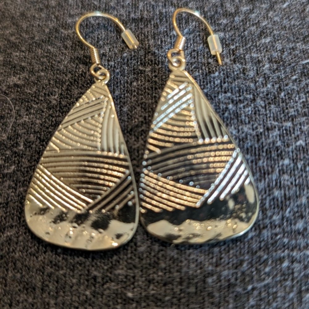 Vintage Gold tone Earrings